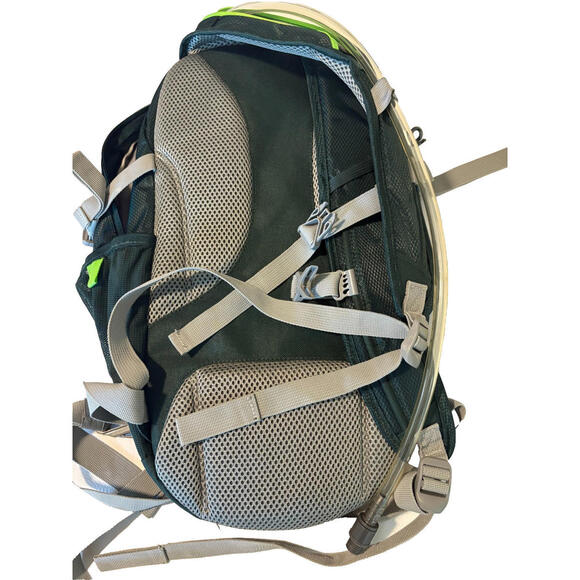 Outdoor Products Hydration Backpack with CamelBak Tube – Green/Gray – NWT - Picture 9 of 9